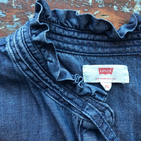 LEVI'S Chambray Denim Tie Collar Blouse Size XS - Picture 4 of 7